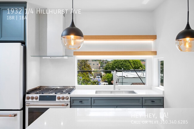 Building Photo - 1932 1/4 Hillhurst Ave-