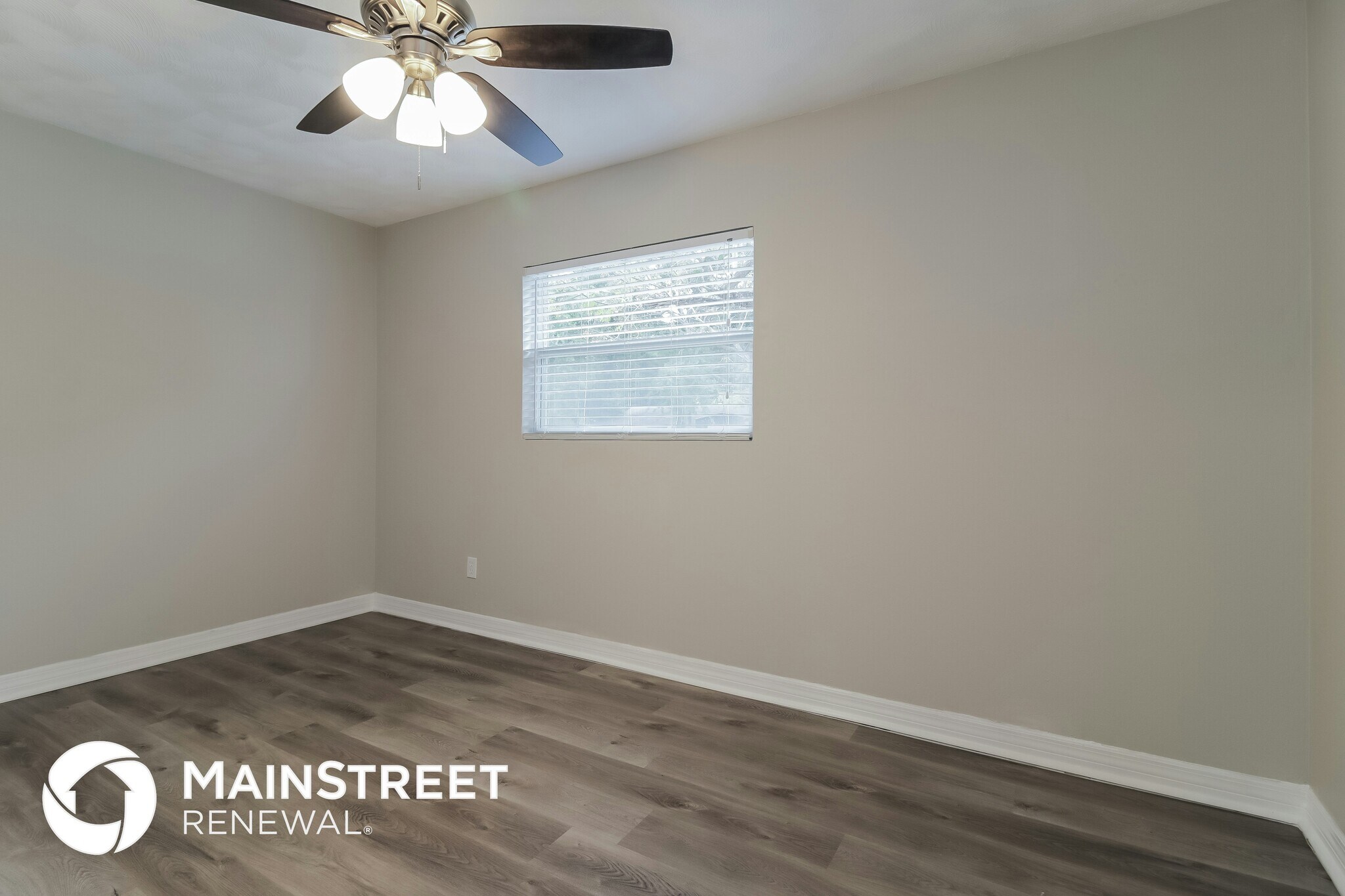 Building Photo - 865 Emerald Dr