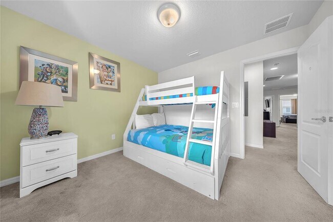 Building Photo - 2027 Majorca Dr