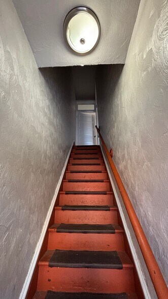 Building Photo - 3550 Magnolia Ave