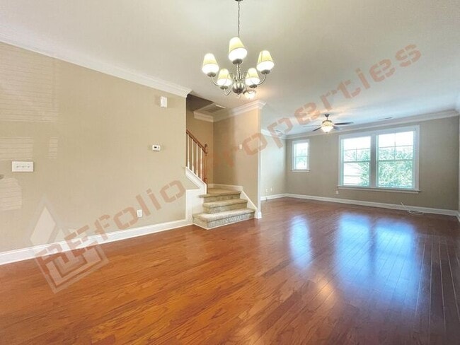 Building Photo - Lovely 3 Story 3 Bedroom 3.5 Bath 1 Car-Ga...