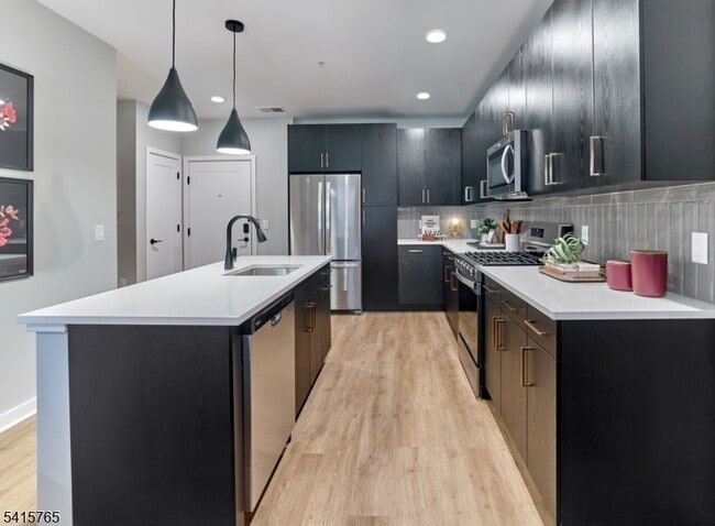 Building Photo - 51 Okner Pkwy