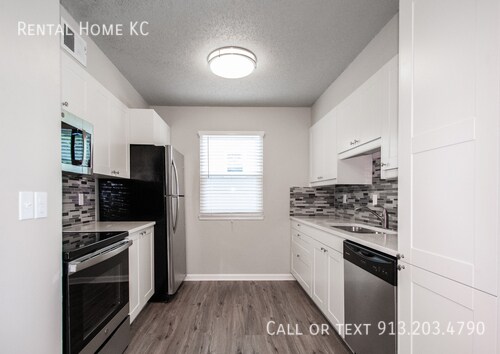 Building Photo - 15109 S Blackfoot Dr