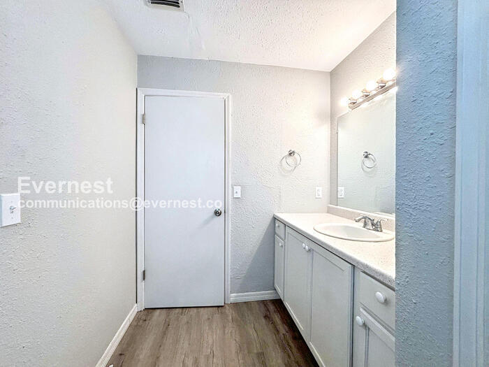 Building Photo - 4808 Eden View Ct