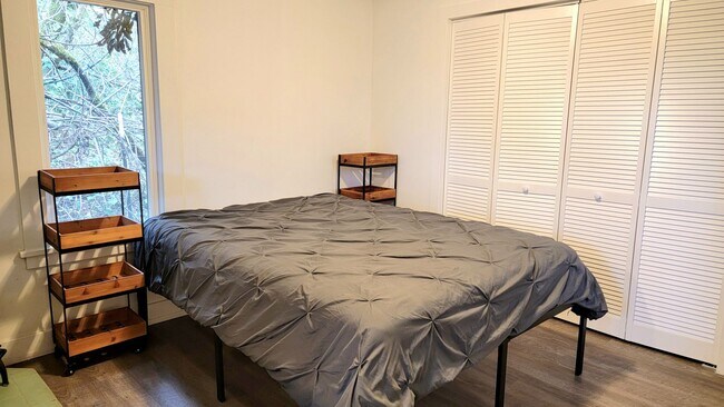 Building Photo - 044SCobert5503