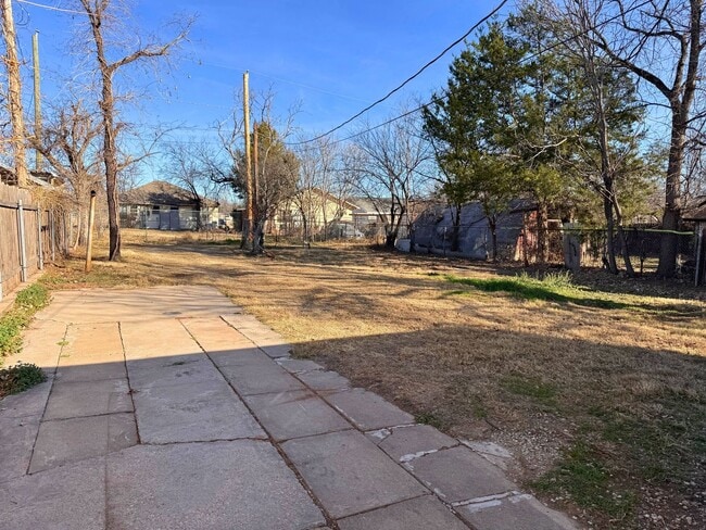 Building Photo - 2130 Ave J