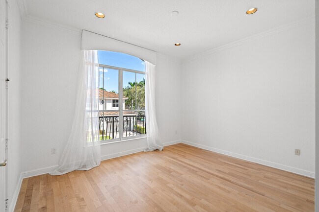 Building Photo - 1468 Mariner Way