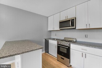 Building Photo - 164 Abbey Terrace