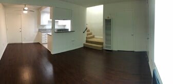 Building Photo - Coral Pines Apartments