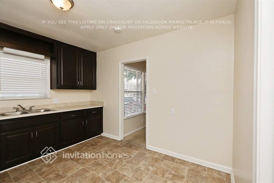 Building Photo - 4703 W 169th St