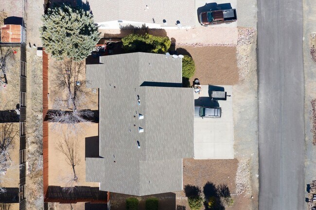 Building Photo - 6220 N Buckboard Dr