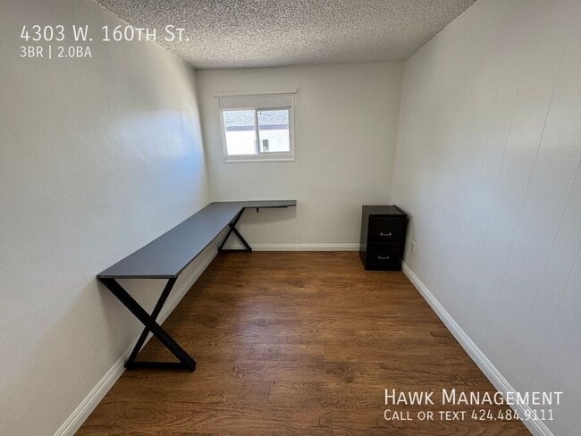 Building Photo - 4303 160th St