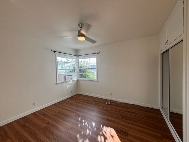 Building Photo - 3633 Valihi Way