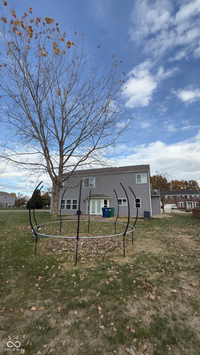 Building Photo - 2244 McGregor Ct