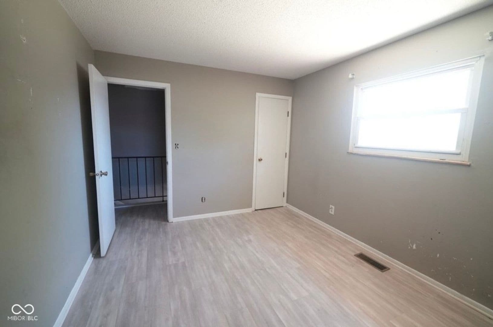 Building Photo - 2813 Del Prado Dr