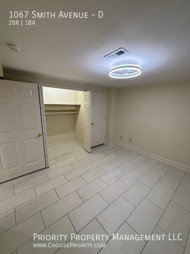 Building Photo - 1067 Smith Ave