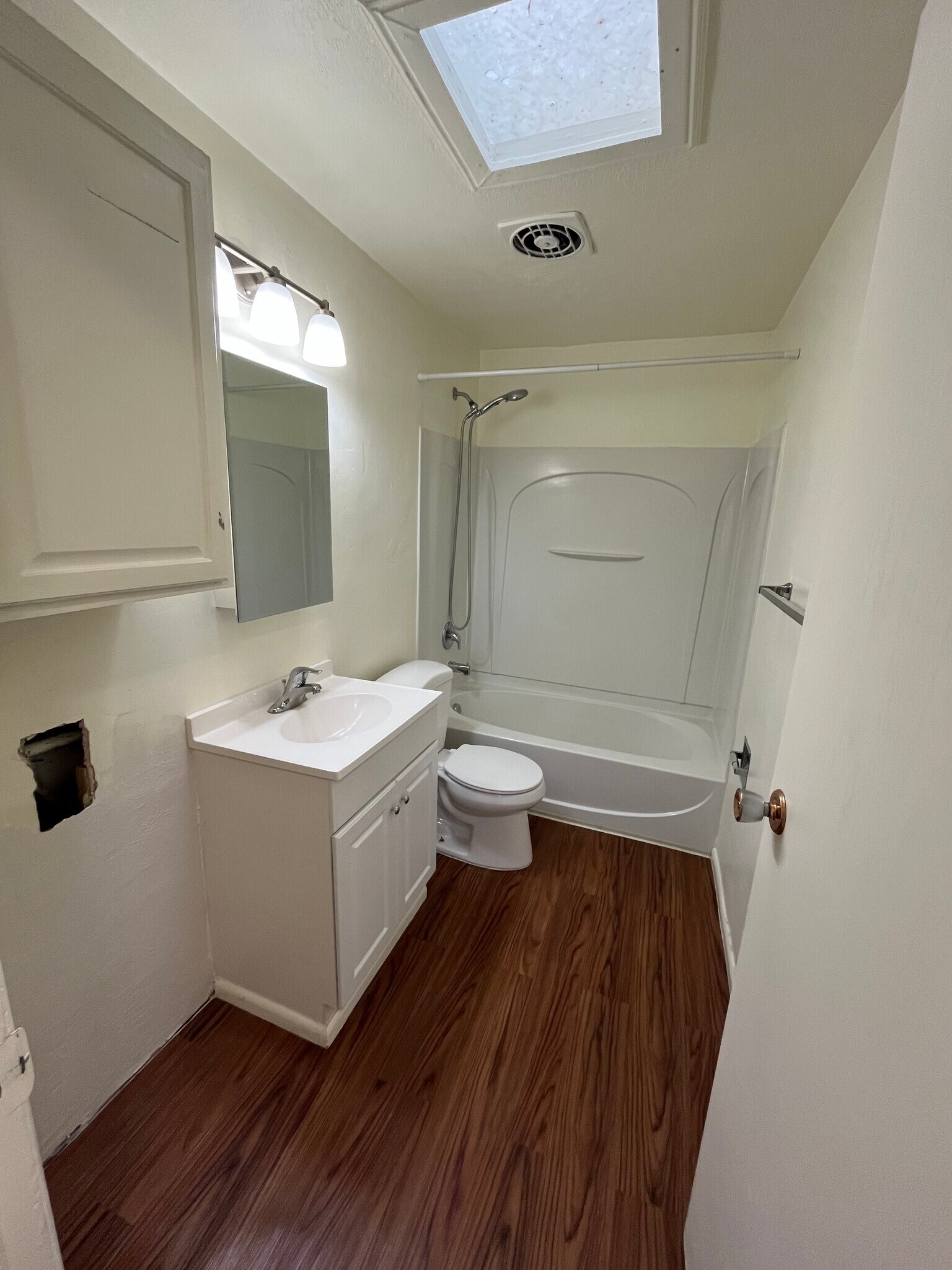 Bathroom - 162 N 400 E