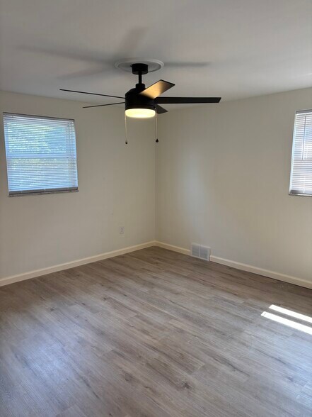 Building Photo - 244 Clairmont Ave