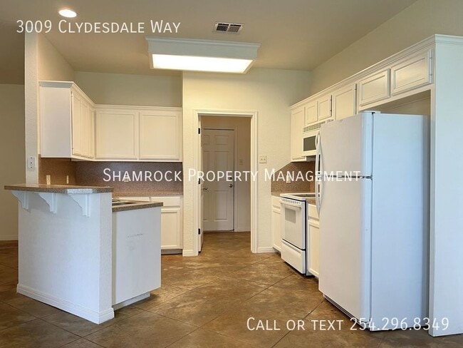Building Photo - Surrey Ridge duplex
