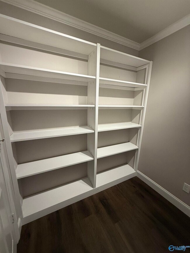 Building Photo - 2422 Quail Ridge Ln SW