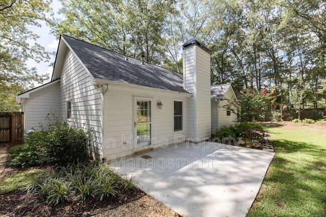 Building Photo - 107 Winthrop Ct