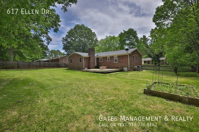 Building Photo - 617 Ellen Dr