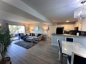 Building Photo - 3201 Sirena Vista Way