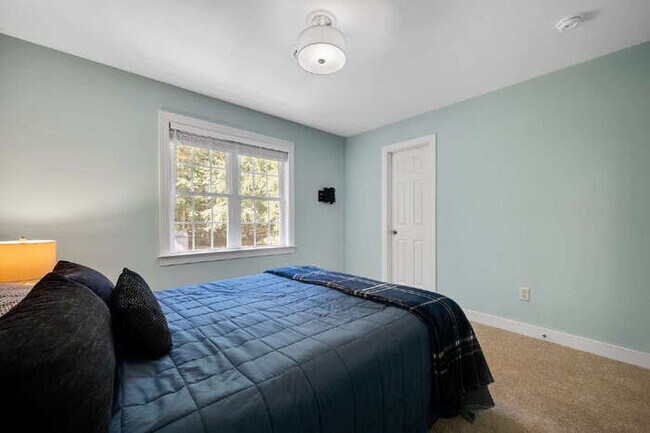 Building Photo - 4 Bedroom Home on 3.65 Acres in Moseley – Available September 22nd – $3,500/mo