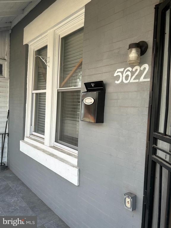 Building Photo - 5622 Appletree St