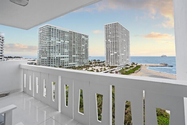 Building Photo - 2100 S Ocean Dr