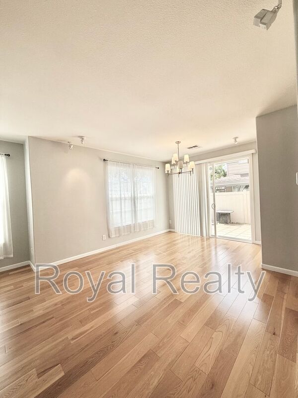 Building Photo - 580 Lunalilo Home Rd