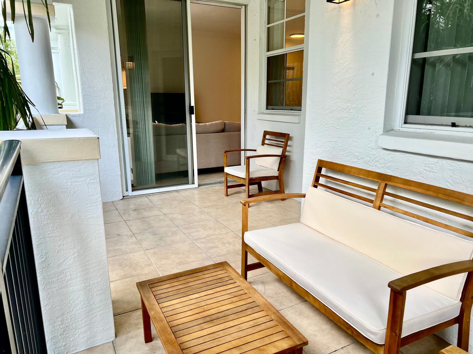 Building Photo - 3165 NE 184th St