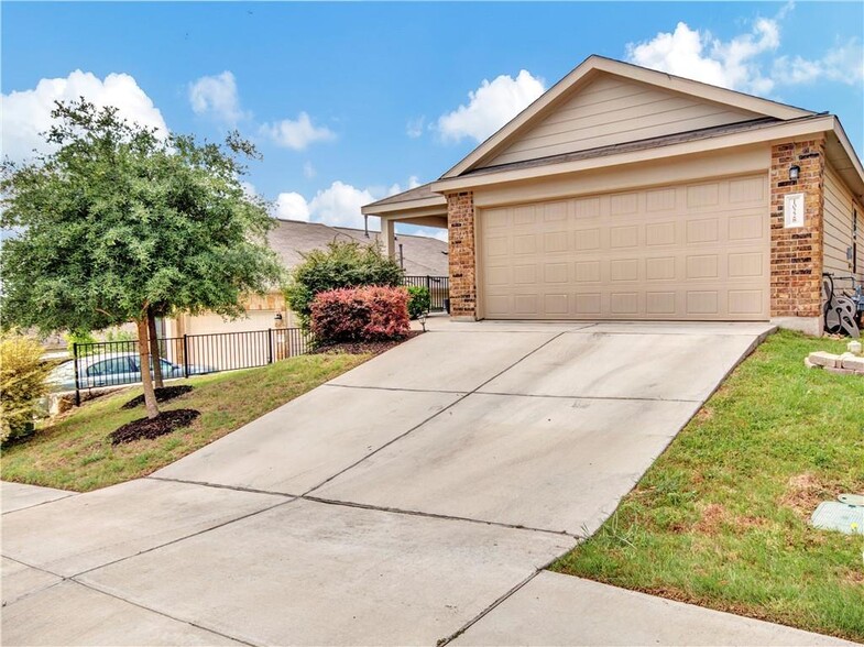 Primary Photo - 10228 Crescendo Ln