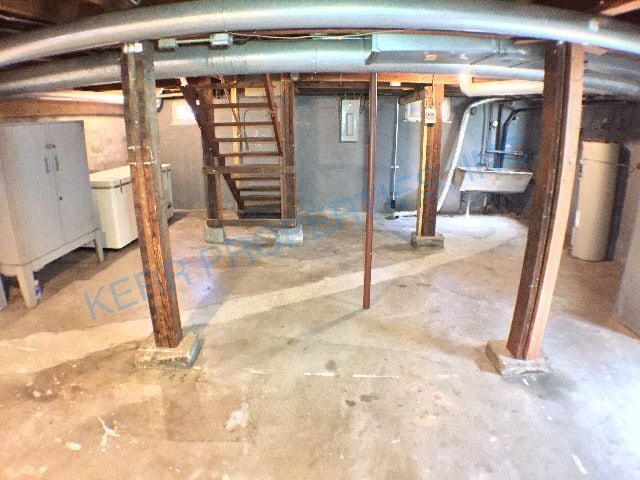 Building Photo - 6153 SE Tenino St
