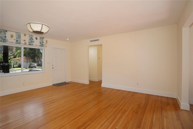 Building Photo - 8300 SW 61st Ave