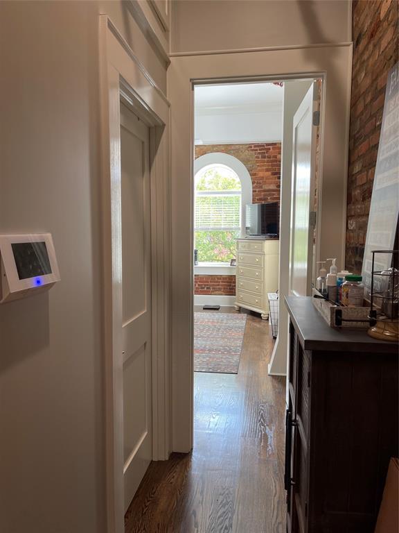 Building Photo - 201-201 W Jefferson St