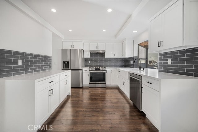 Building Photo - 5360 Las Virgenes Rd