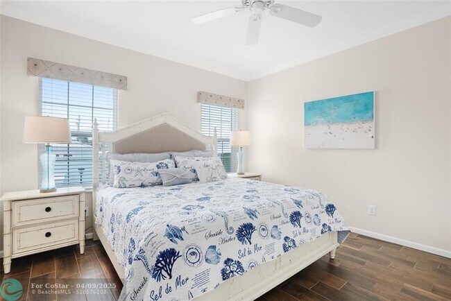 Building Photo - 423 E Intercoastal Dr