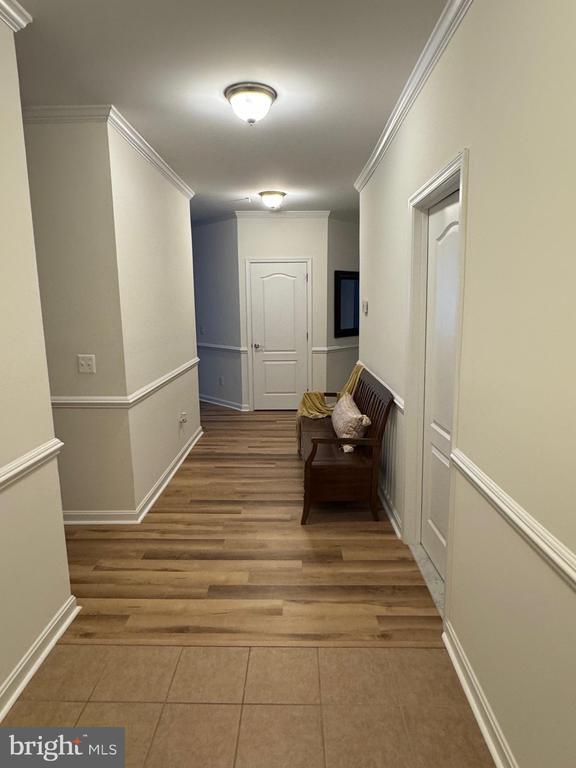 Building Photo - 622 Oyster Bay Pl