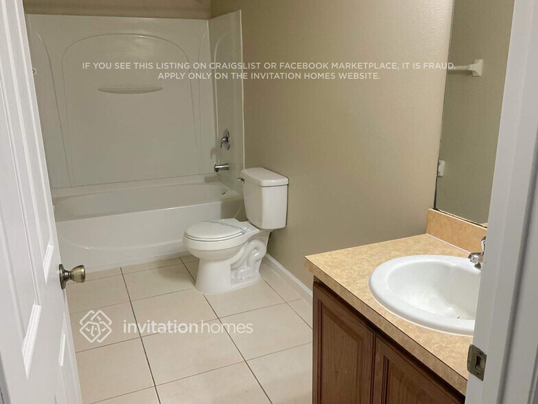 Building Photo - 710 Parnell Ave