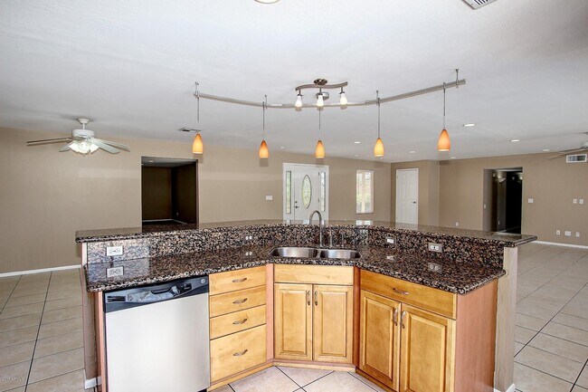 Building Photo - 12228 N 64th St