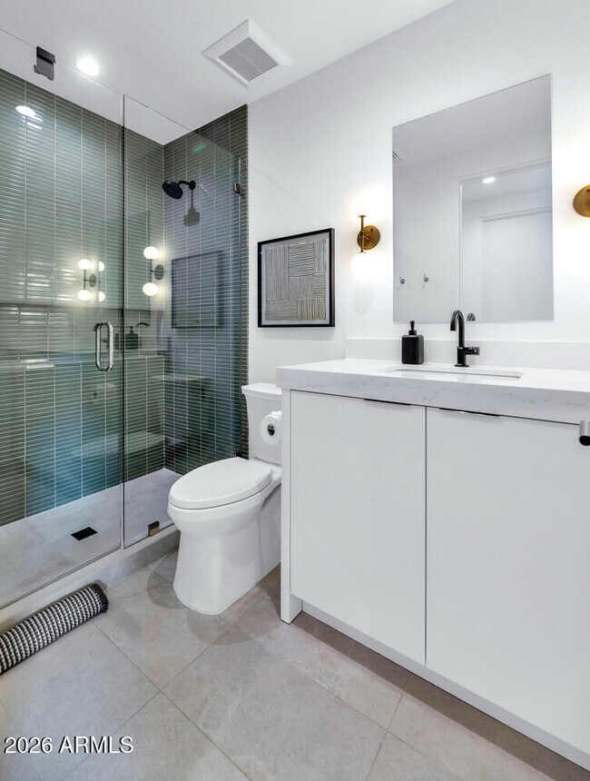 Building Photo - 6039 E Calle Camelia