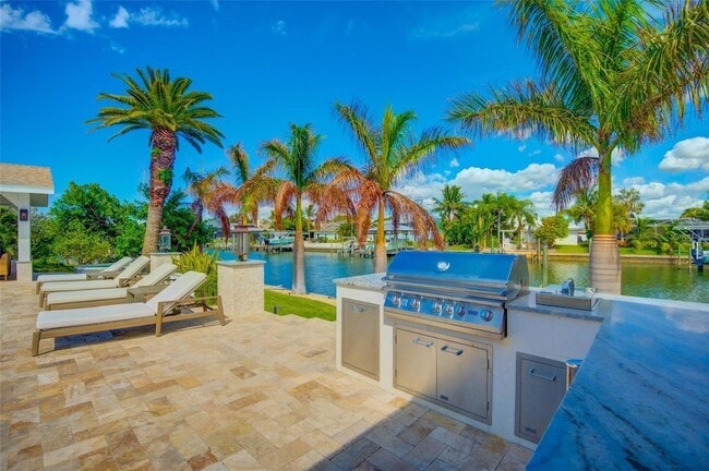 Building Photo - 807 Snug Island