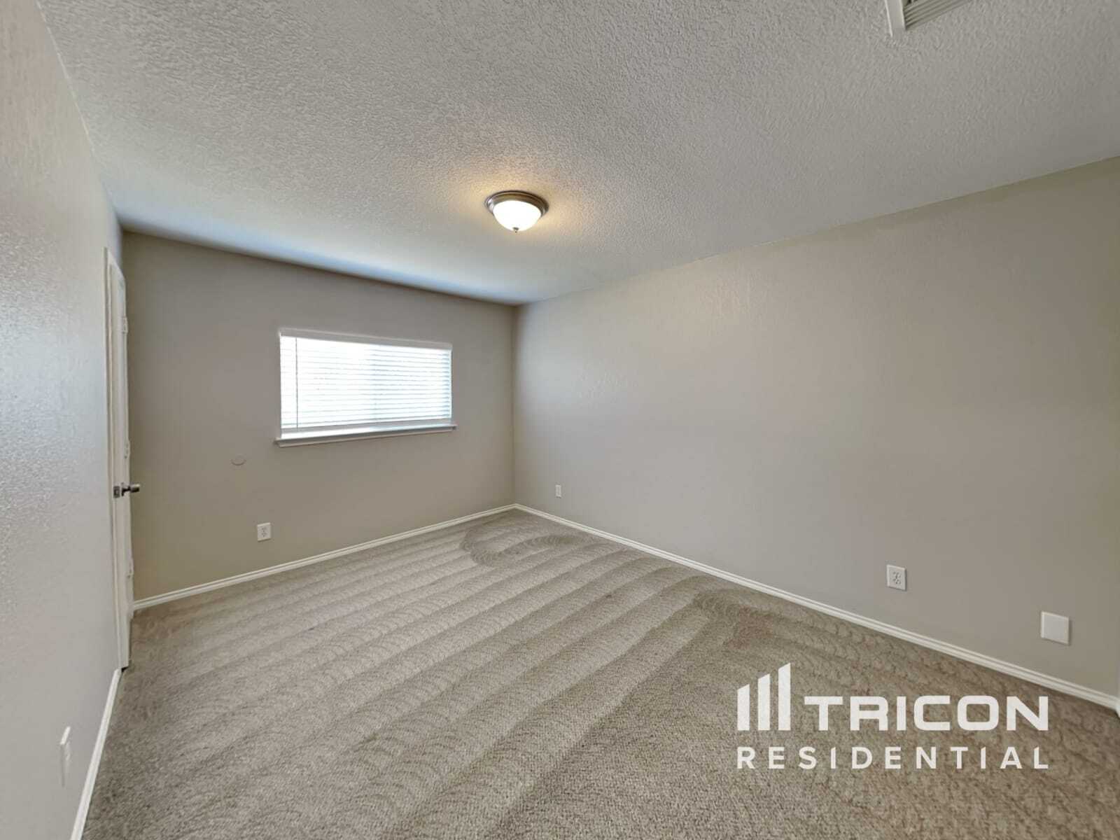 Building Photo - 7814 Cortland Oak