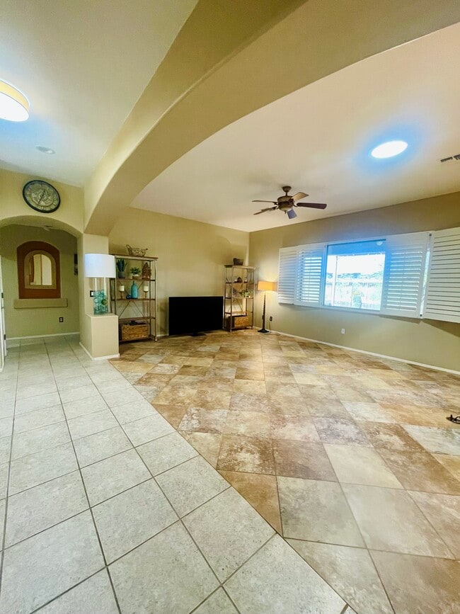 Building Photo - 11064 S Camino San Clemente