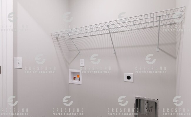 Building Photo - 2 Bedroom in Teakwood - Available NOW!