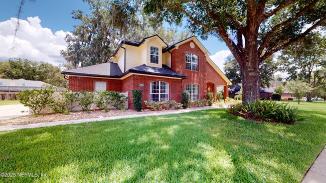 Building Photo - 11881 Honey Locust Dr