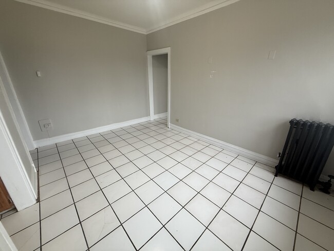 Building Photo - 2144 Gunderson Ave