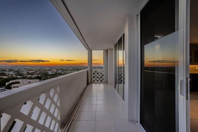 Building Photo - 1200 S Ocean Blvd