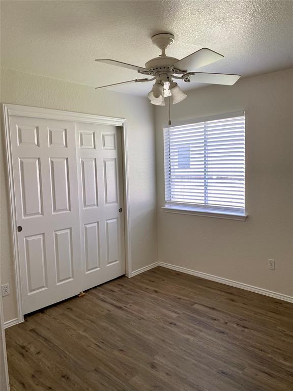 Building Photo - 1608 Mentone Dr